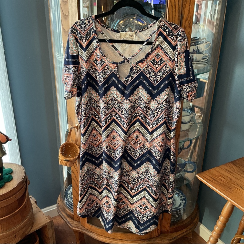 Saudi Navy and Pink Chevron Print Short Sleeve Dress 2x